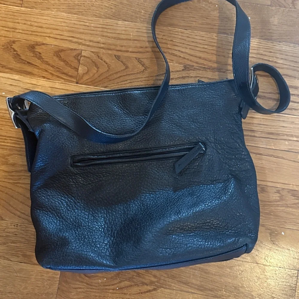 GIANNI BERNINI ladies hobo style handbag, excellent condition, leather